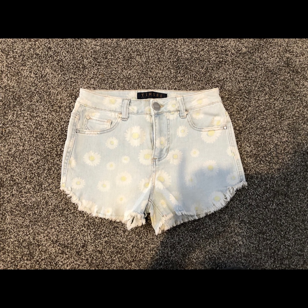Tinsel from Lord & Taylor jean shorts in size 25